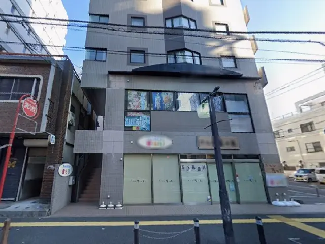 貸店舗(スケルトン)の外観