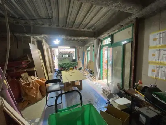 長原のスケルトン物件の内装