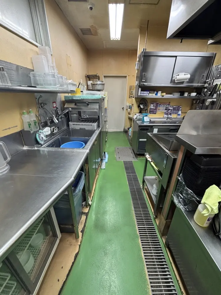 越中島の居抜き店舗の厨房