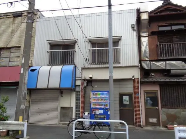 貸店舗(事務所仕様)の外観