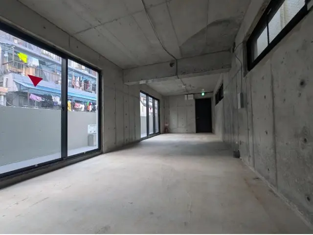 貸店舗(スケルトン)の内装