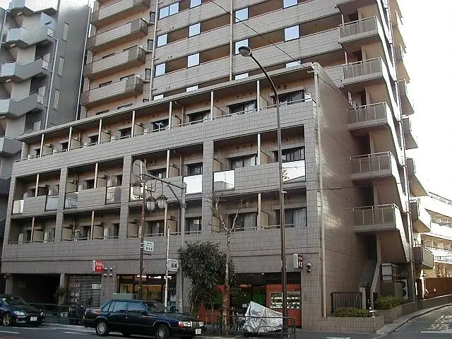 早稲田のスケルトン物件の外観