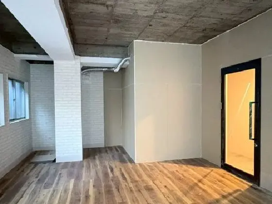 恵比寿の事務所仕様店舗物件の内装