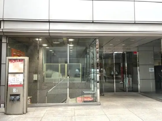 半蔵門のスケルトン店舗物件の外観