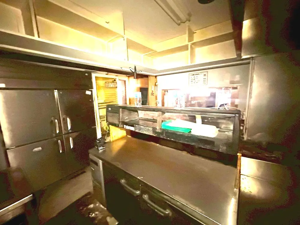 テイクアウトの居抜き物件の内装