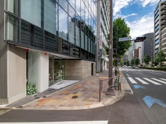 麹町のスケルトン店舗物件の外観