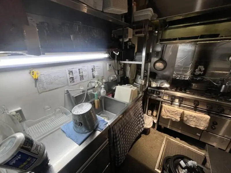 月島の居抜き店舗の厨房