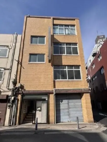 馬車道の事務所仕様店舗物件の外観