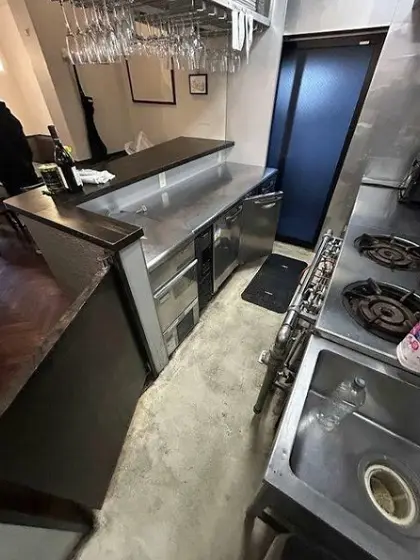 上町のイタリアン居抜きの厨房