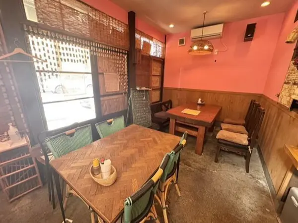 イタリアンの居抜き物件の内装