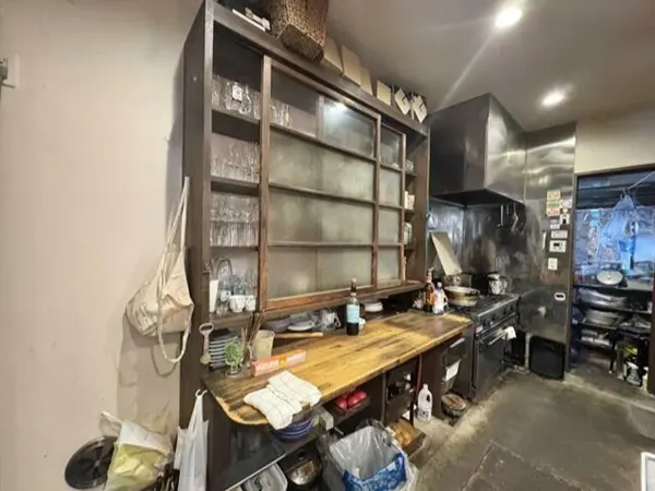 イタリアンの居抜き物件の厨房