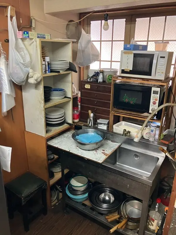 居酒屋の居抜き物件の厨房