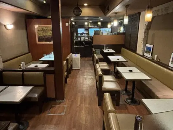 竹橋のカフェ・喫茶店居抜きの内装