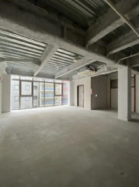 五反田のスケルトン物件の内装