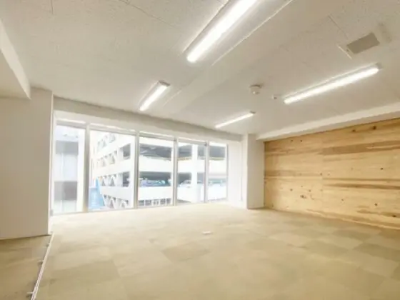 貸店舗(事務所仕様)の内装