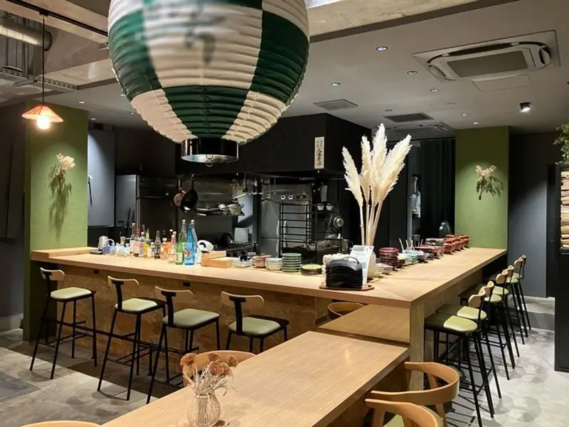 居酒屋の居抜き物件の内装