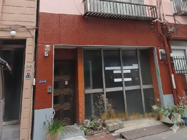 貸店舗(スケルトン)の外観