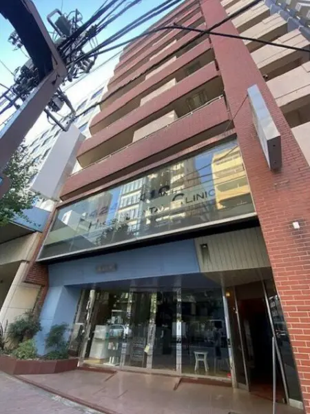 三軒茶屋の美容室・理容室居抜きの外観