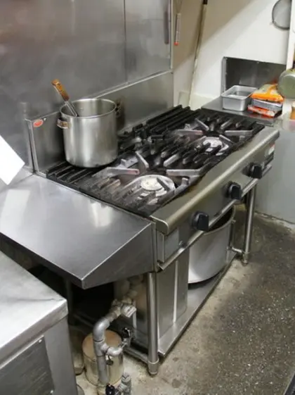 インド・ネパール料理の居抜き物件の厨房