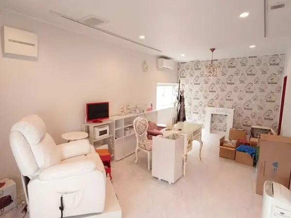 早稲田のエステ居抜きの内装