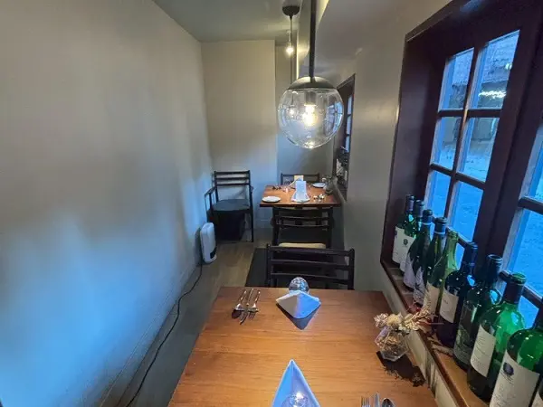 フレンチの居抜き物件の内装