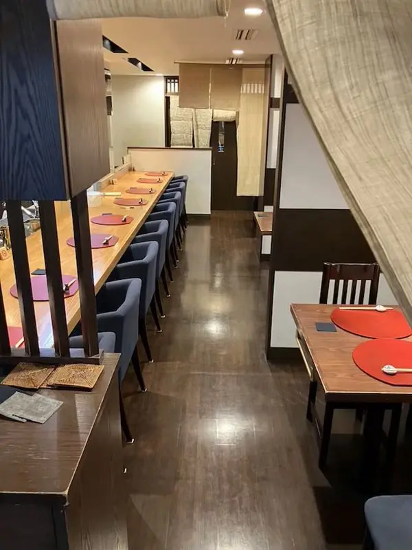 国分寺の和食居抜きの内装