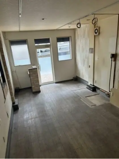 貸店舗(事務所仕様)の内装