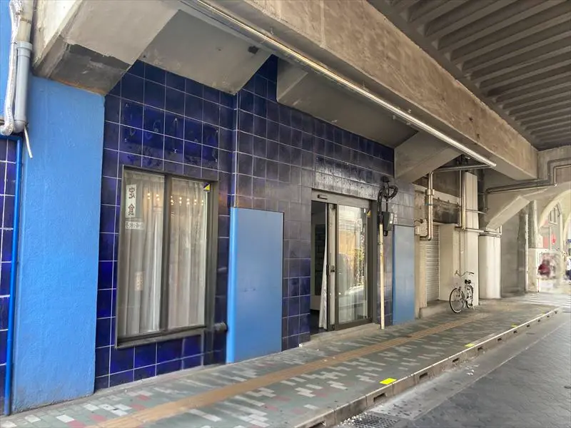 貸店舗(スケルトン)の外観