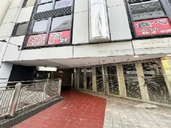 町田のスケルトン店舗物件の外観