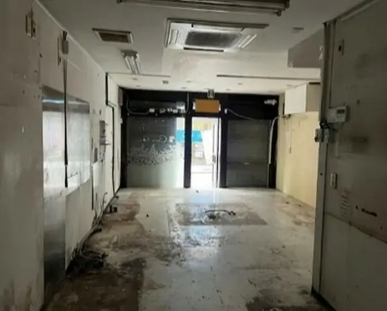 武蔵新城の事務所仕様店舗物件の内装