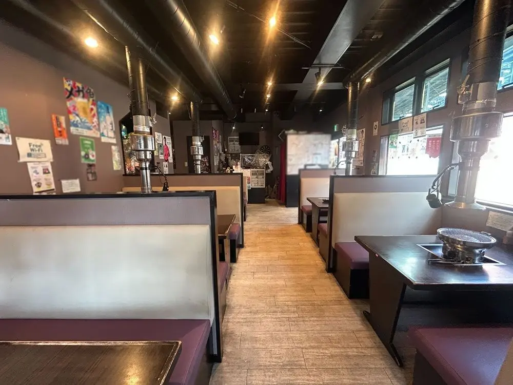 とうきょうスカイツリーの焼肉屋居抜きの内装