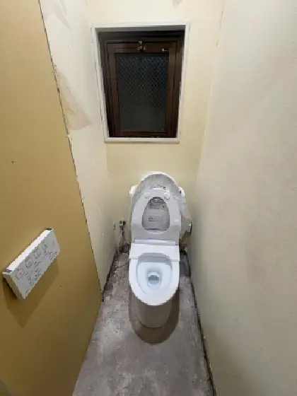 堀切菖蒲園のスケルトン店舗物件のトイレ