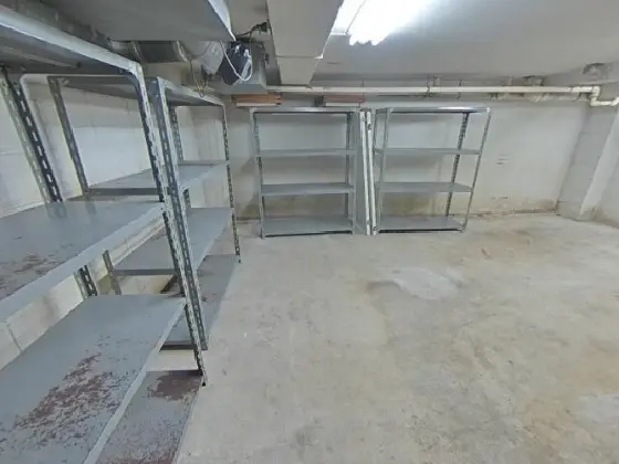 曳舟のスケルトン店舗物件の内装