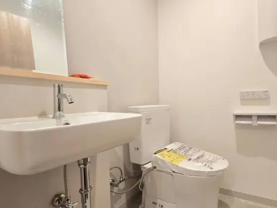 西日暮里の事務所仕様店舗物件の内装