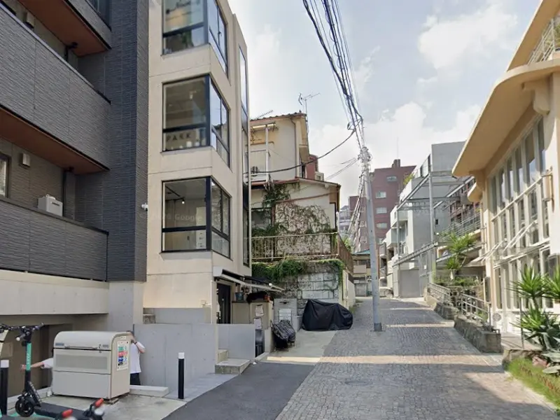 代官山のセントラルキッチン居抜きの外観