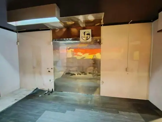 大和のダイニングバー居抜きの厨房