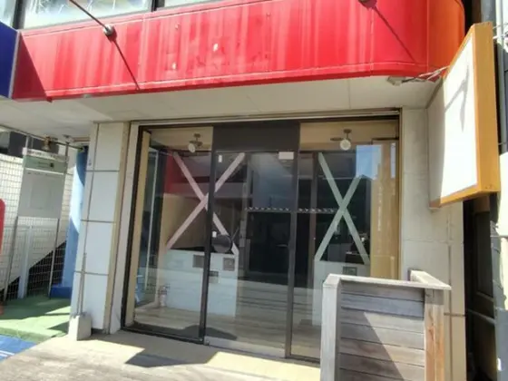 大和の居抜き店舗のエントランス