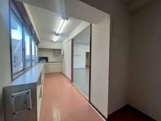 学芸大学の事務所仕様物件の内装