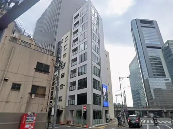 新橋のスケルトン店舗物件の外観