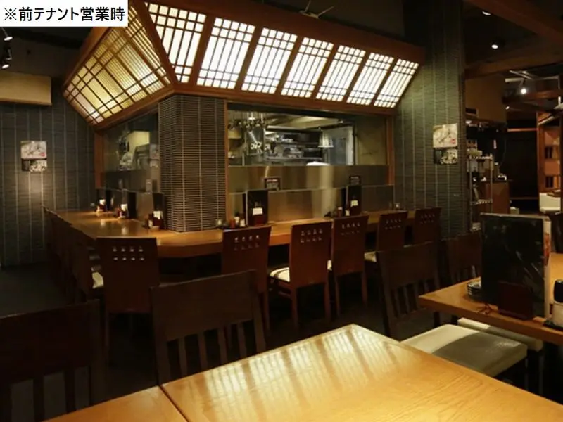 本郷三丁目の焼鳥・焼きとん居抜きの内装