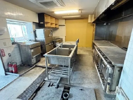 貸店舗(スケルトン)の内装