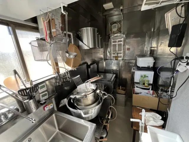 新所沢のうどん・そば居抜きの厨房