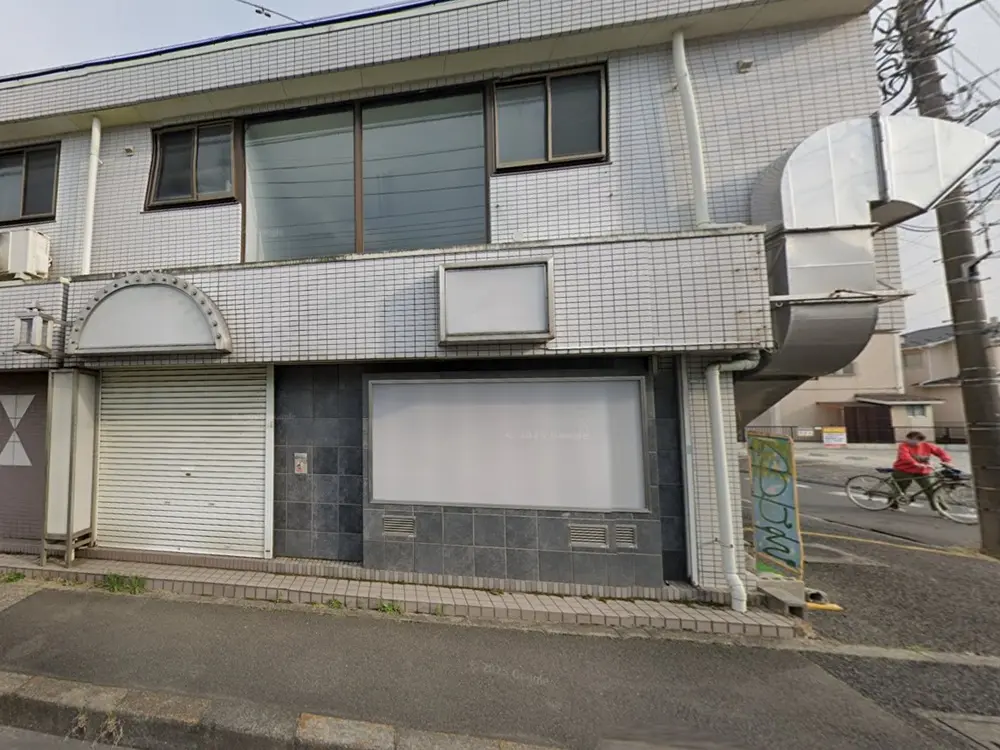 スナック・パブの居抜き物件の外観