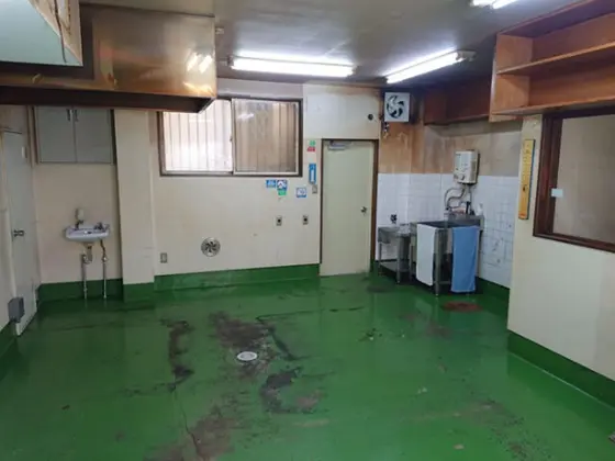 新小岩の事務所仕様店舗物件の内装