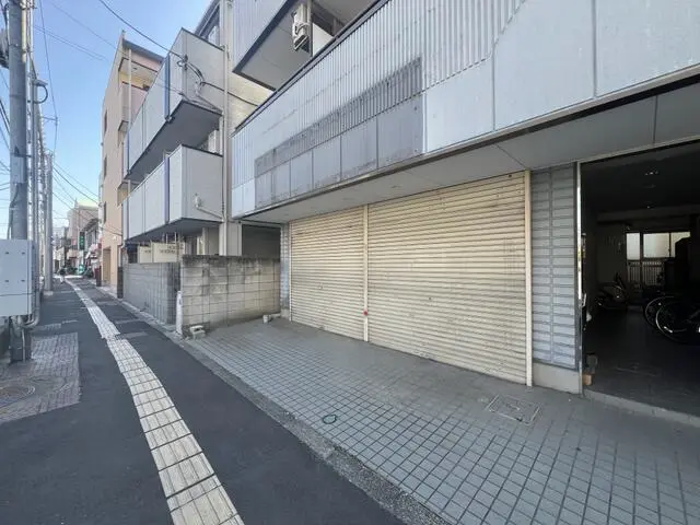 西川口のスケルトン店舗物件の外観