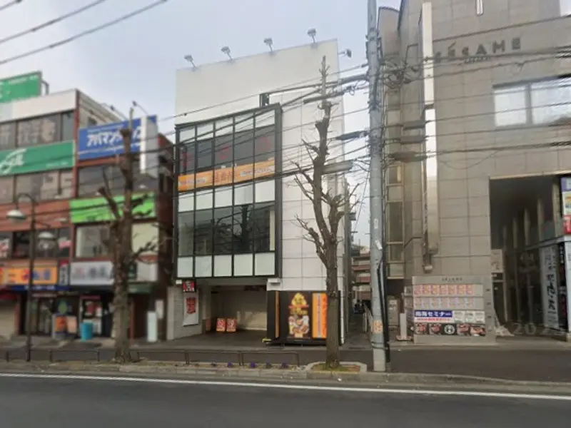 青葉台のスケルトン店舗物件の外観