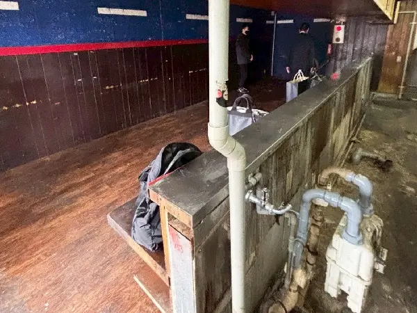 目黒の中華料理居抜きの内装