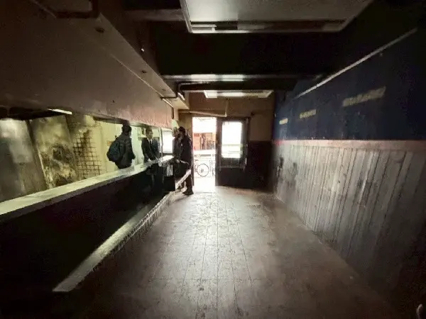 中華料理の居抜き物件の内装