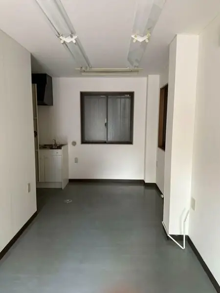 貸店舗(事務所仕様)の内装