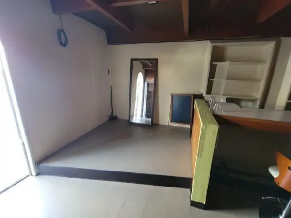 東林間のスナック・パブ居抜きの内装